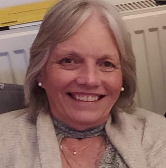 Meet your Posher, Sharon - Picture 1 of 1